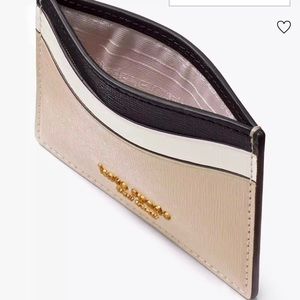 Kate Spade pink leather wallet. Smoke free house. Brand new, never used.